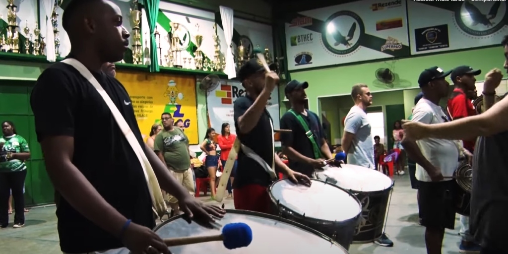 Campeã do último Carnaval em Friburgo, Vilage briga pelo bicampeonato