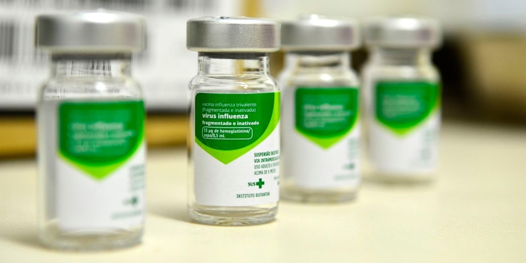 Quatro municípios da Região Serrana do RJ ainda aplicam doses da vacina contra gripe