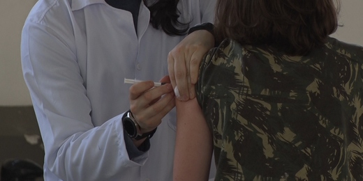 Nova Friburgo libera dose extra da vacina contra Covid para todos os adultos; saiba quando tomar