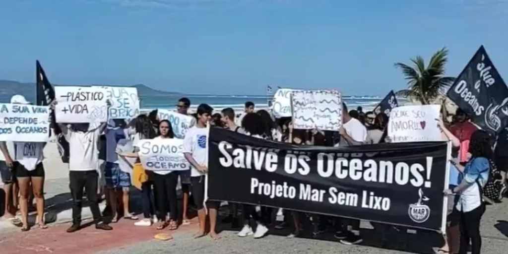 Passeata foi realizada em junho para celebrar o Dia Mundial dos Oceanos