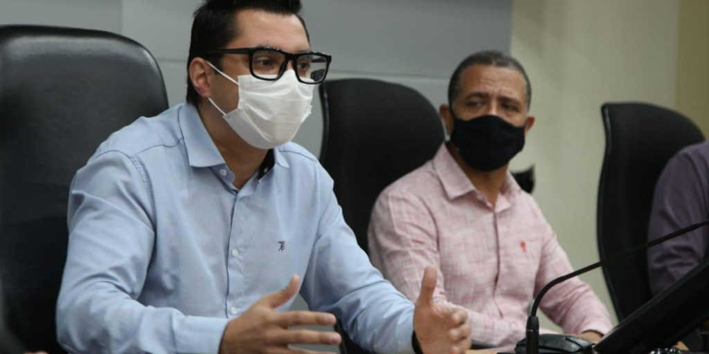 Johnny Maycon faz reunião para discutir serviços com concessionárias de Nova Friburgo
