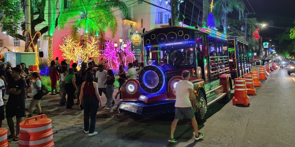 Passeio gratuito de trenzinho está incluído na programação de Natal em Teresópolis