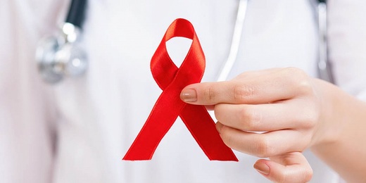 Campanha em Teresópolis leva prevenção ao HIV e outras doenças às empresas