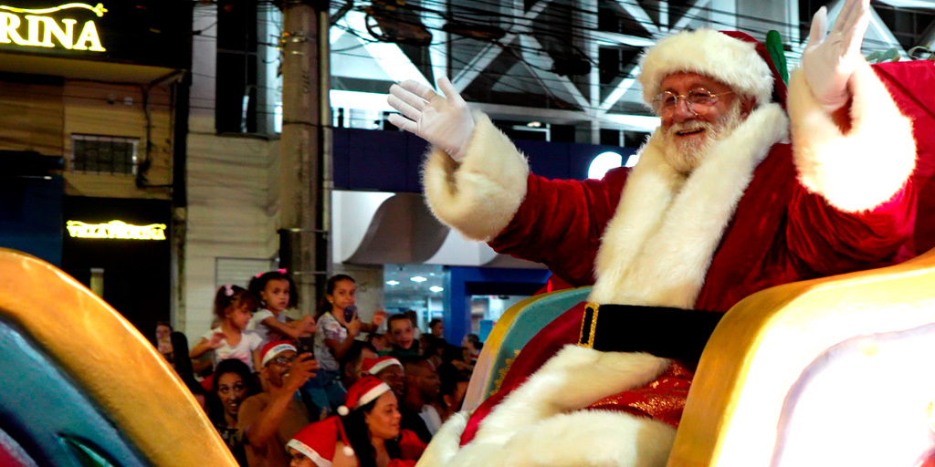 Os tradicionais desfiles são uma das atrações mais esperadas da programação de Natal
