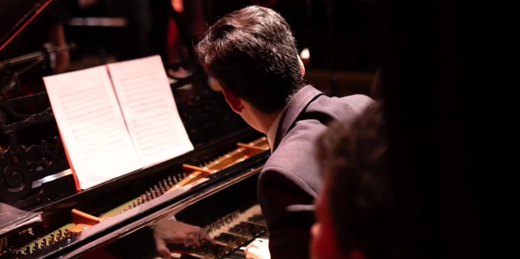 Thiago Ouchi estreia a temporada de apresentações musicais da 115º Série Jovens Pianistas