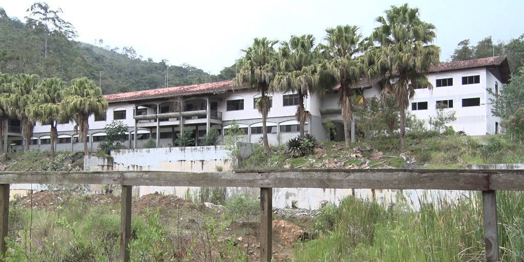 Governador garante que obras do Hospital do Câncer devem ser retomadas no início de 2020