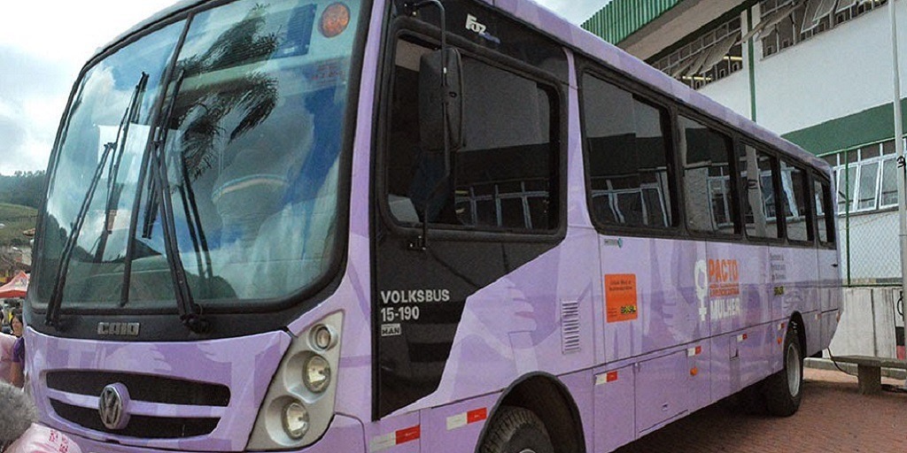 Ônibus Lilás chega a Cabo Frio para atender mulheres vítimas de violência