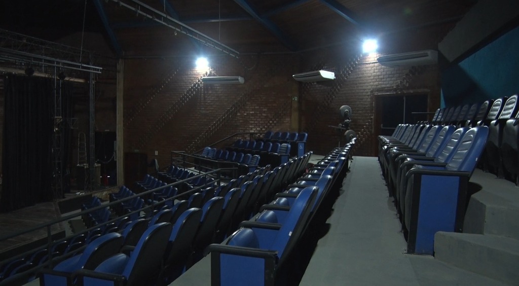 Espaço cultural oferece mais de 200 lugares, camarins, salas multiuso e espaços laterais