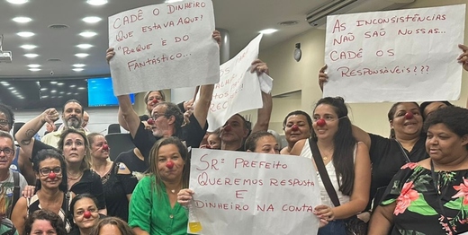 "Aptos para trabalhar, inaptos para receber": profissionais da enfermagem de Friburgo cobram pagamento do piso