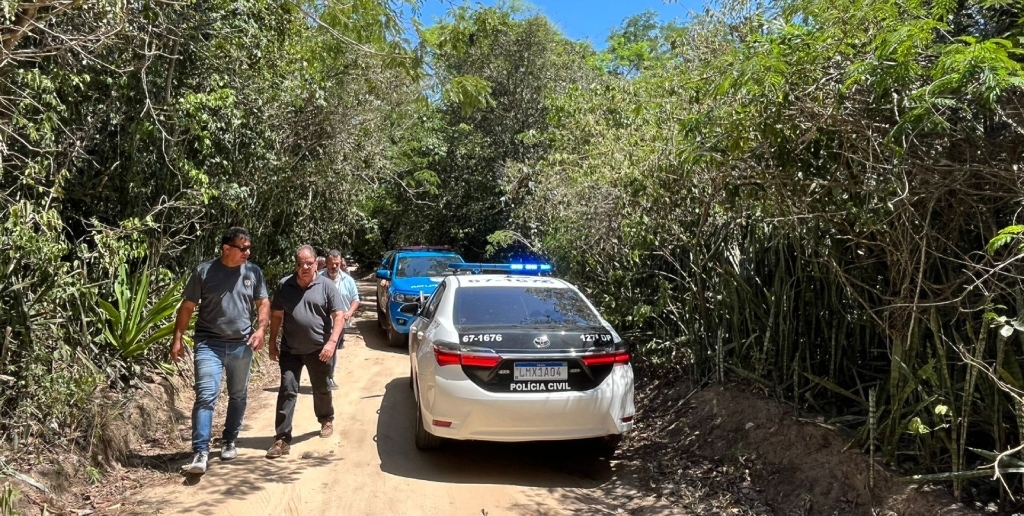 Polícias Militar e Civil, além de agentes da Romu estiveram no local do crime
