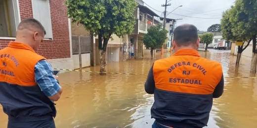 Fortes chuvas do fim de semana deixam 523 pessoas desalojadas e 48 desabrigadas no Rio de Janeiro
