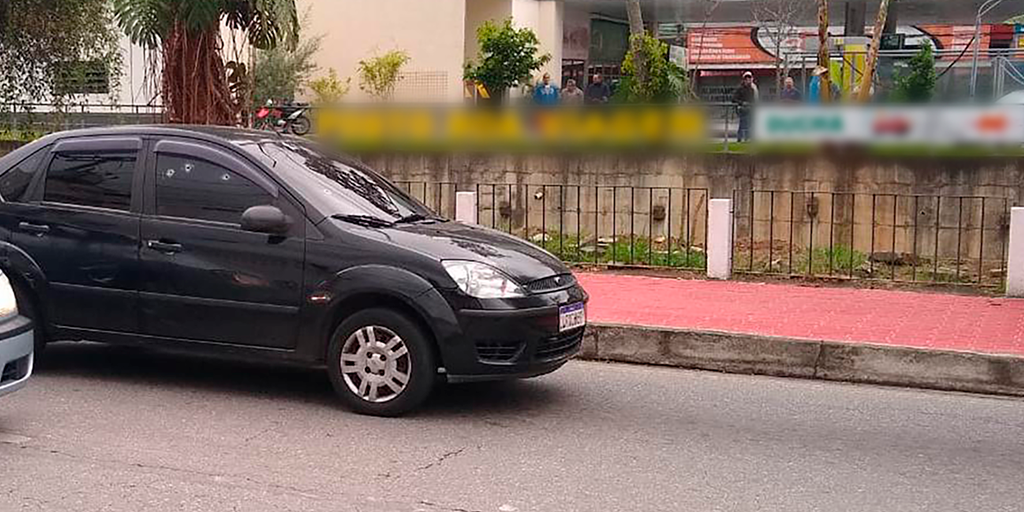 Violência em Nova Friburgo: carro é alvejado no Centro da cidade 