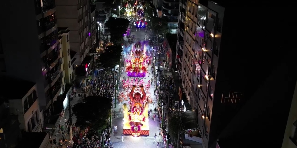 Unidos da Saudade leva enredo 'Fantasmagórico' e personagens do imaginário popular ao Carnaval 2026 de Nova Friburgo