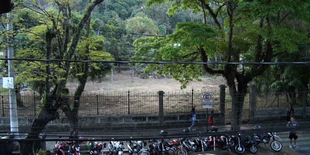 Terreno ao lado da Praça do Suspiro foi desapropriado pelo governo municipal, em 2018