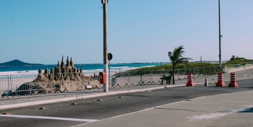 Orla da Praia do Forte, em Cabo Frio, será fechada para trânsito de veículos nos fins de semana