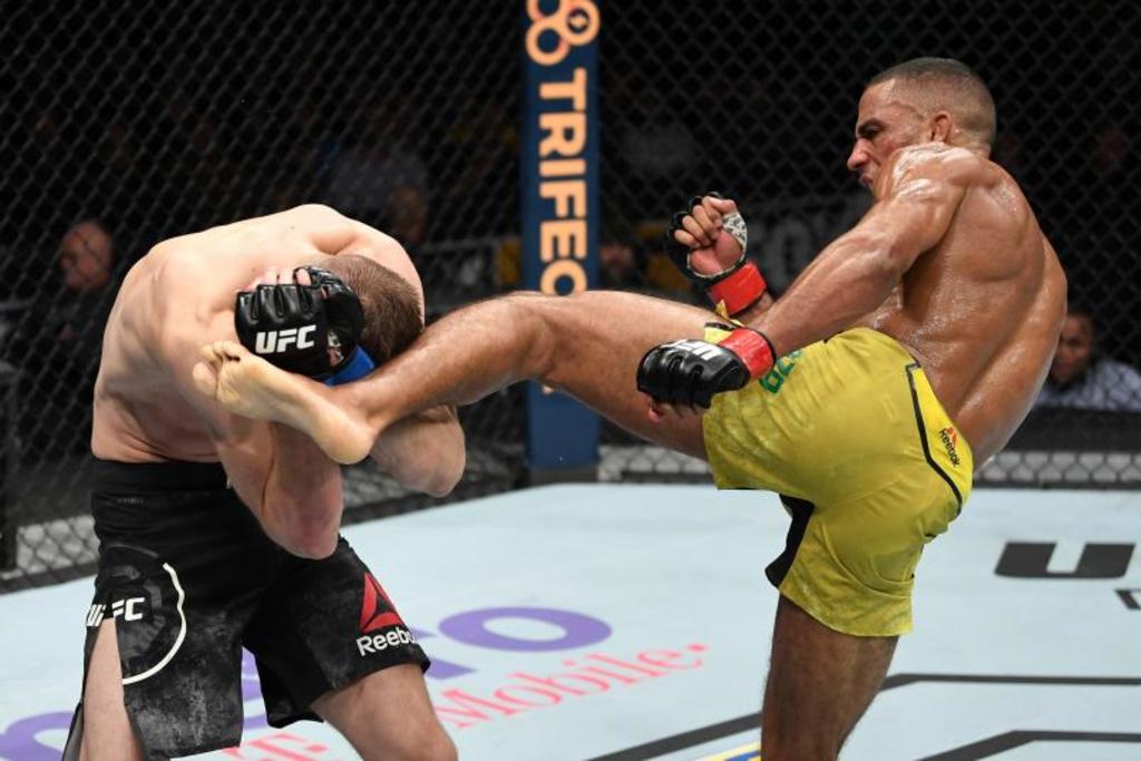 Edson Barboza quer retomar rotina de vitórias no UFC