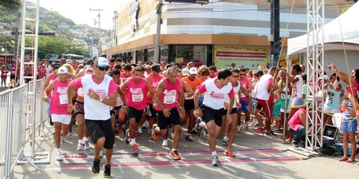 Cabo Frio e Arraial promovem corridas de conscientização contra o câncer de mama