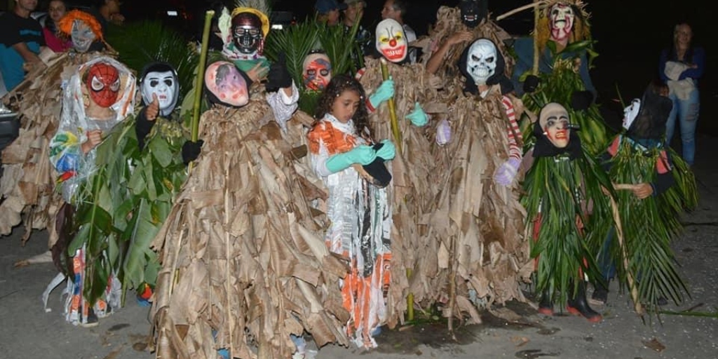 Crianças no Carnaval de Rio Bonito: são os 'moitinhas'