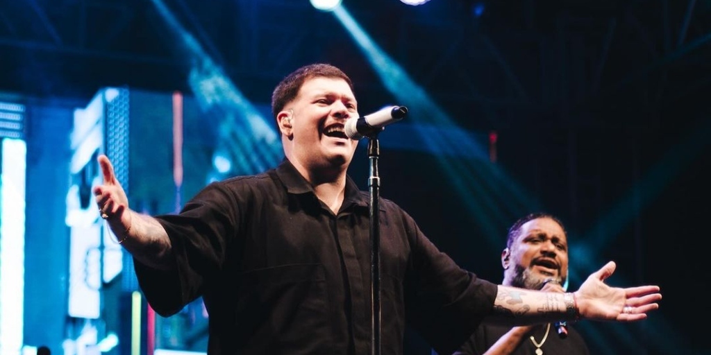 Cantor Ferrugem encerra as atrações da Festa da Cerveja na cidade
