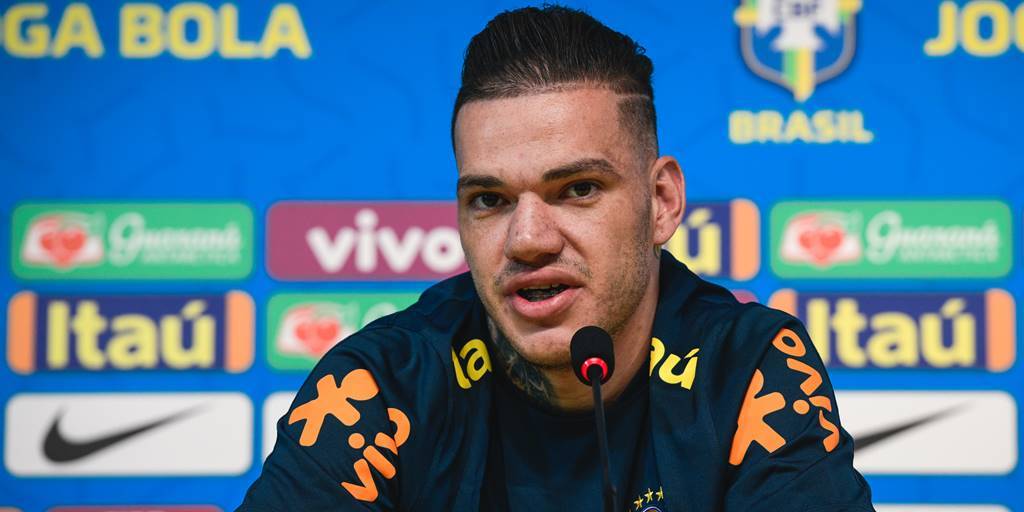 Tatuagens, títulos e busca pela titularidade! Conheça o perfil do goleiro Ederson