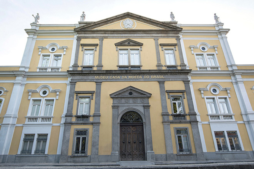 Fachada do Museu da Casa da Moeda no centro do Rio de Janeiro