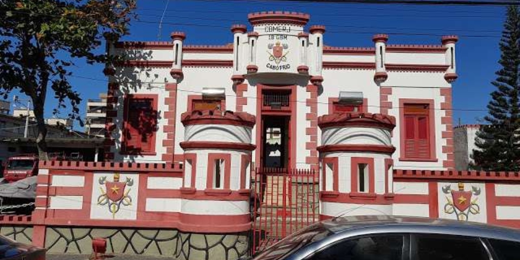 MPRJ e Gaeco cumprem mandados de busca e apreensão na sede do Corpo de Bombeiros em Cabo Frio