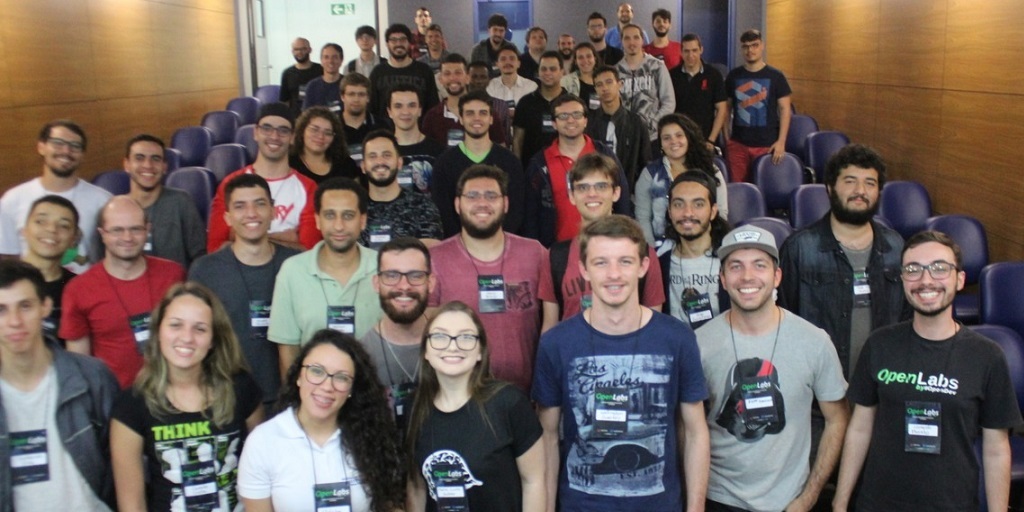 Evento de tecnologia reúne estudantes e empresários do setor em Nova Friburgo
